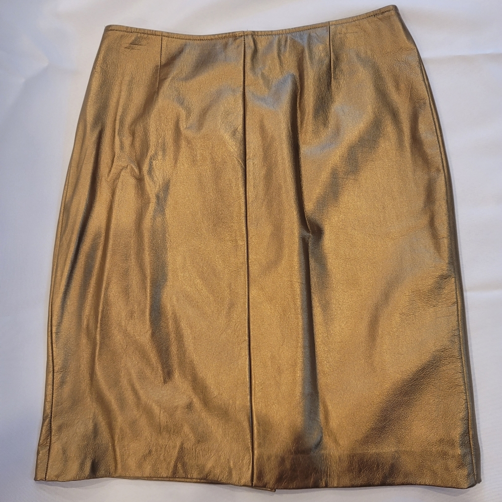 Women's gold leather Dana Buchman skirt